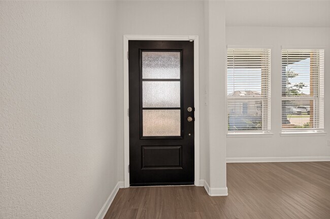 Photo - 3302 Driftwood Meadow Ln