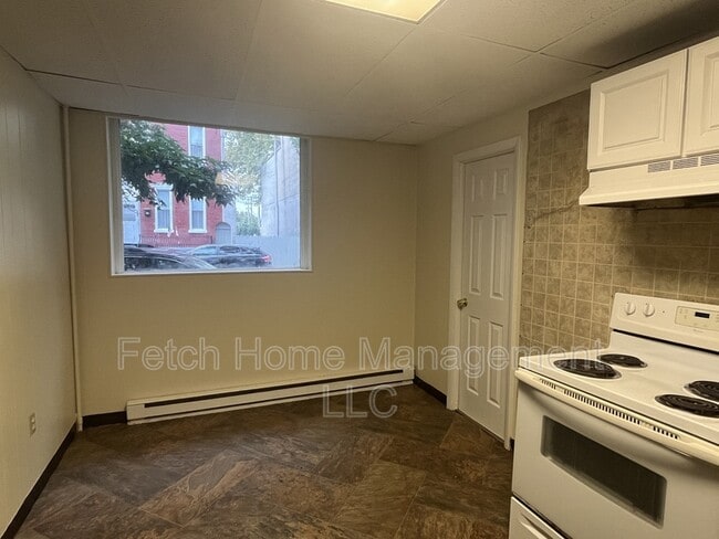 Building Photo - 309 Pine St Rental