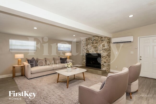 Photo - 1500 Dozier Ave