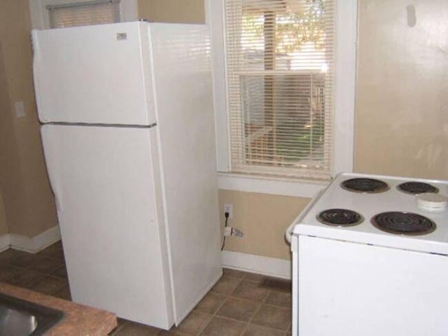 Photo - 2535 Deming Ave Unit 2535