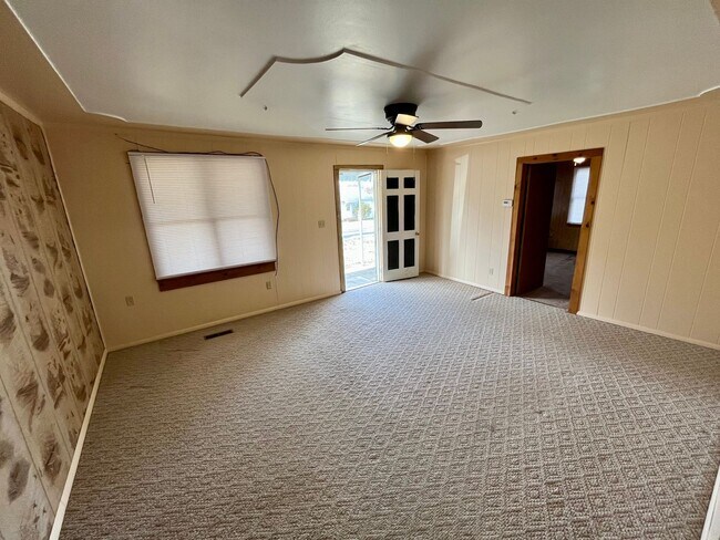 Photo - 2 Bed | 1 Bath | 1 Car Attached Garage | 2...
