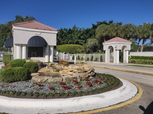 Photo - 5139 Europa Dr Unit H