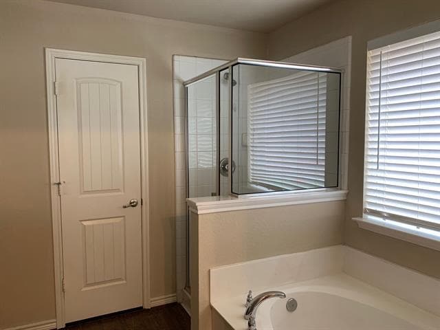 Photo - 2107 Colby Ln