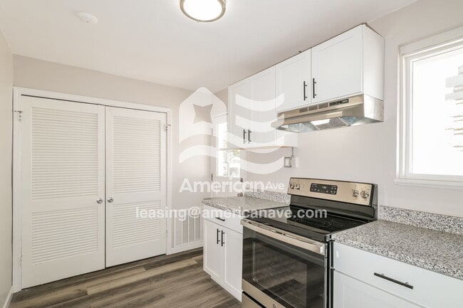 Photo - 4424 S 39th St