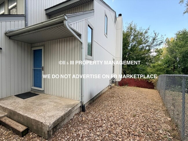 Photo - 1920 Lawrence Ct