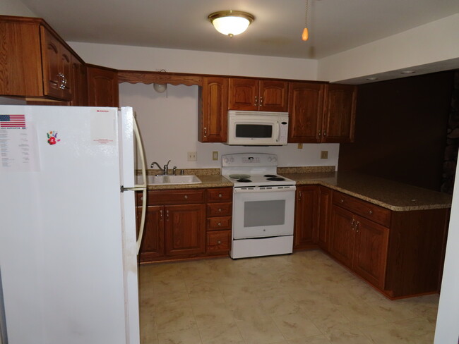 Photo - 5221 W Loomis Rd