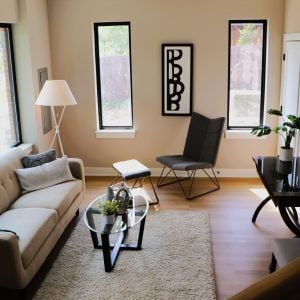 Building Photo - 310 E Lincoln St