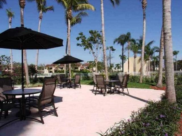 Photo - 631 Lyons Rd Unit 12-101