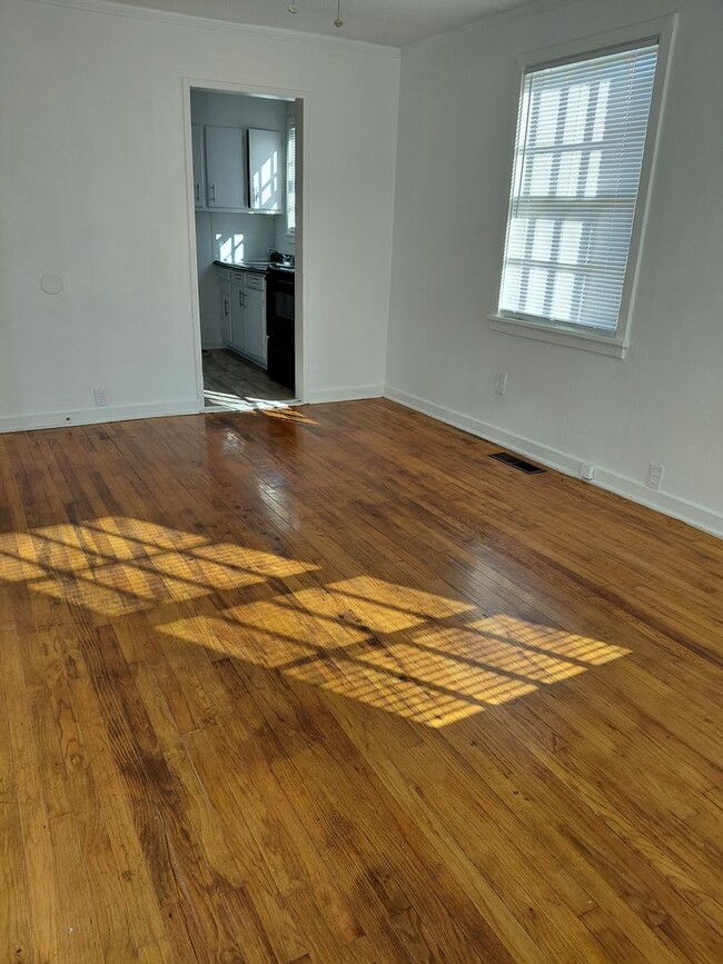 Photo - 2901 Jefferson St