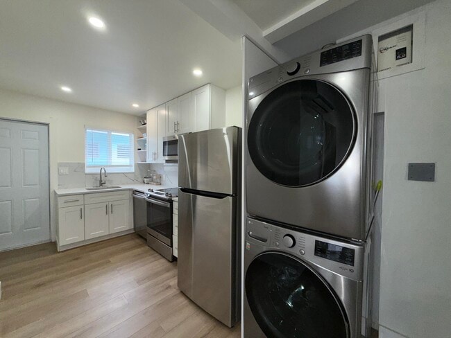 Photo - 820 SE 14th St