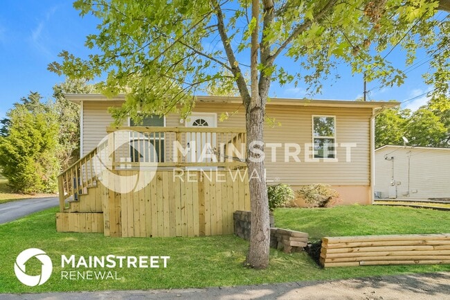 Building Photo - 2305 Ridgecrest Dr