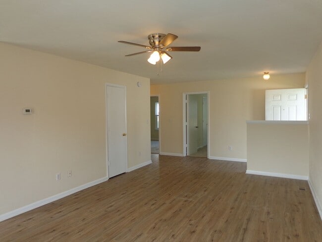 Photo - Coronet4636 Unit #A