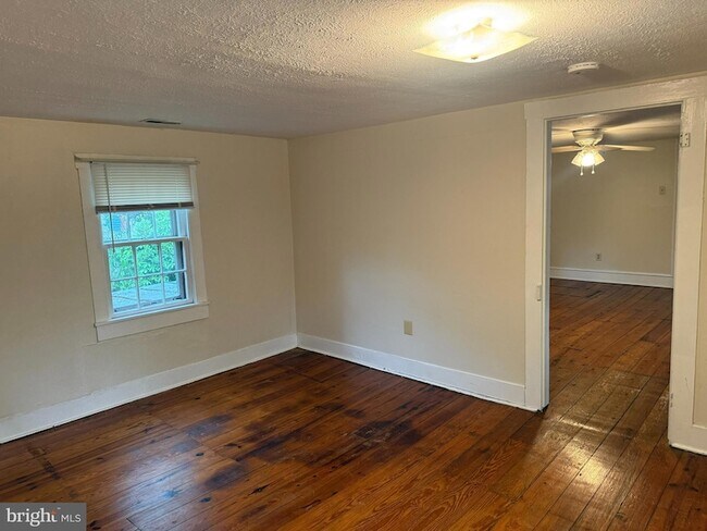 619 S Cameron St Unit 2