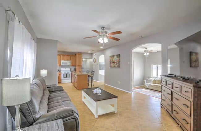 Photo - 142 Ortega Rd NW