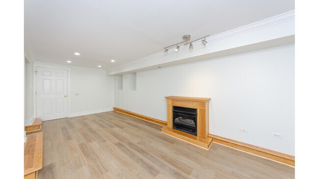 Photo - 944 W Montana St Unidad garden