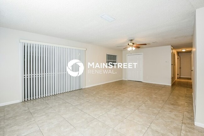 Photo - 3 Bedroom Pet-Friendly Home in Cocoa, FL with Main Street Renewal