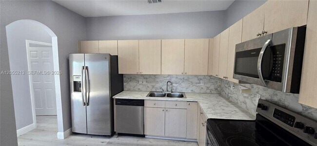 Photo - 4580 24th Pl SW Unit B
