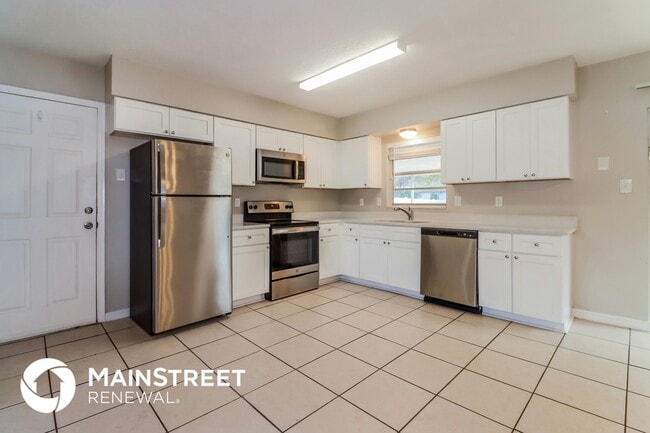 Photo - 2258 Village Ct