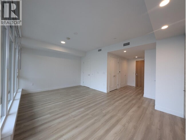 Photo - 2381 Beta Ave Unité 404