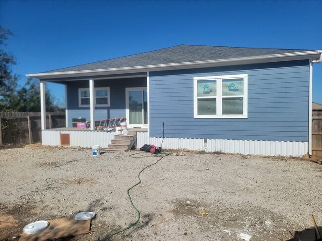 Building Photo - 2250 Rd 5732