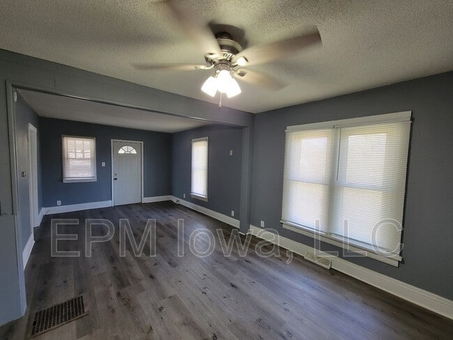 Photo - 24 Van Buren St