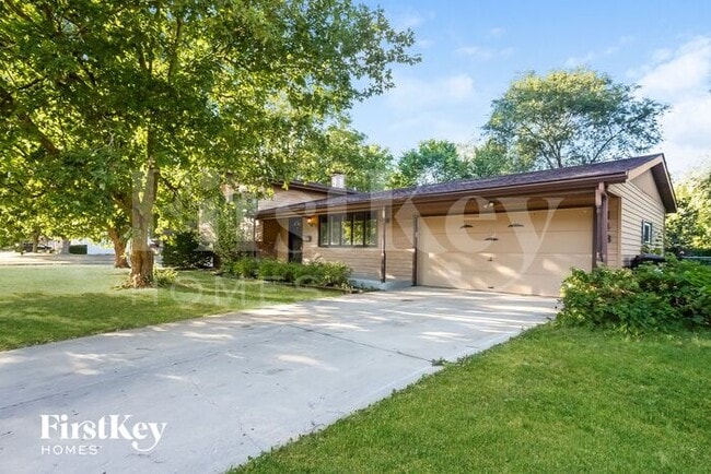 Photo - 148 Berkshire Dr