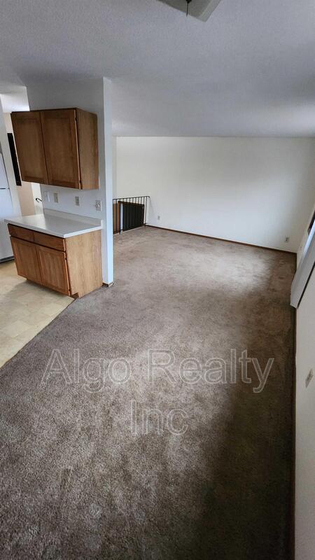 Photo - 916-918 SE 9th Ave