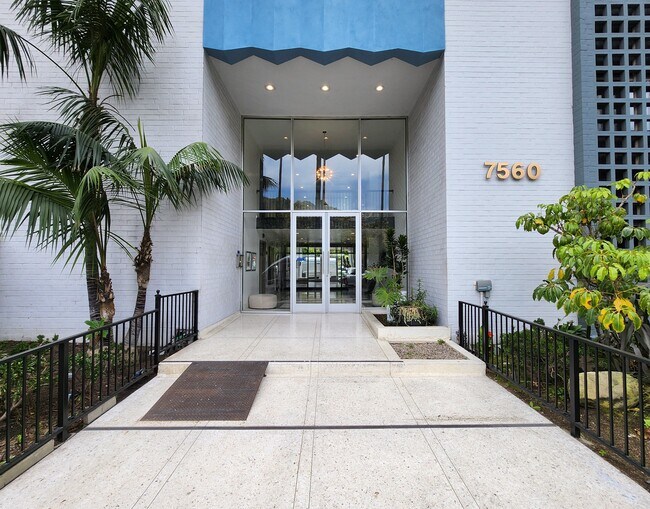 Photo - 7560 Hollywood Blvd Unit 305