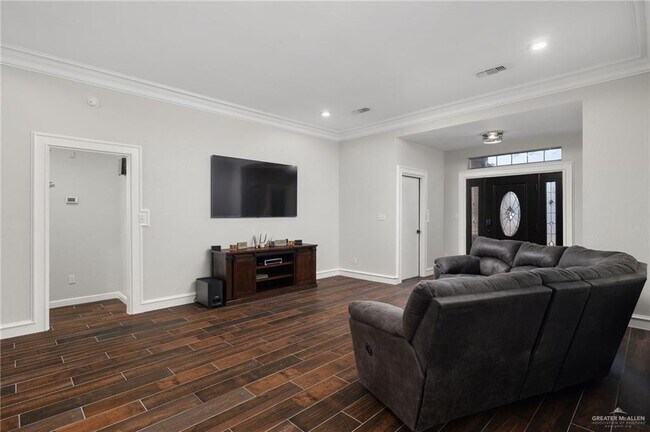 Photo - 19 N 21st St