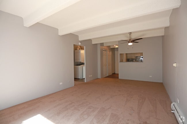 1HAB, 1BA - Torrey