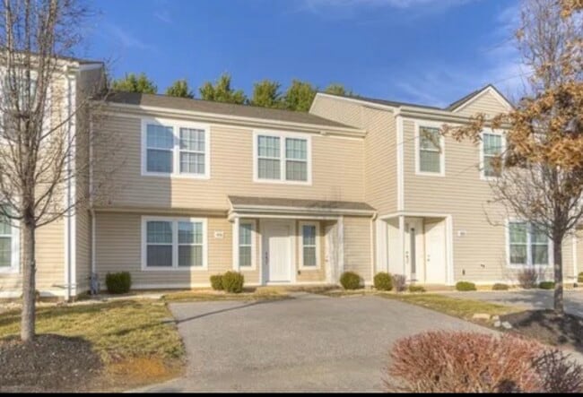 Building Photo - 435 Pin Oak Dr NW