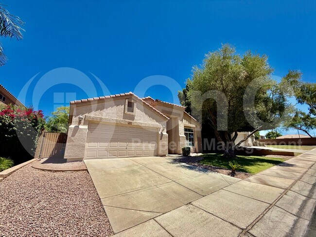 Photo - 826 W Carob Dr