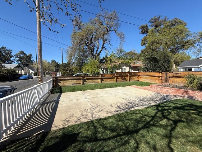 Photo - 3987 8th Ave