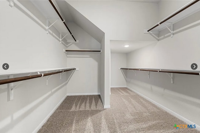 Photo - 209 Villars Dr