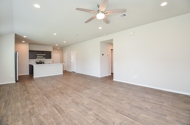 Photo - 5539 Kingston Crst Ln