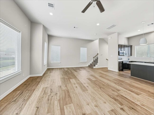 Photo - 10534 Executive Lake Dr