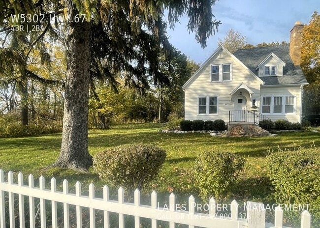 Building Photo - W5302 WI-67