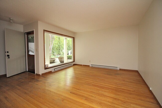 2002-2012 NE 22nd Ave