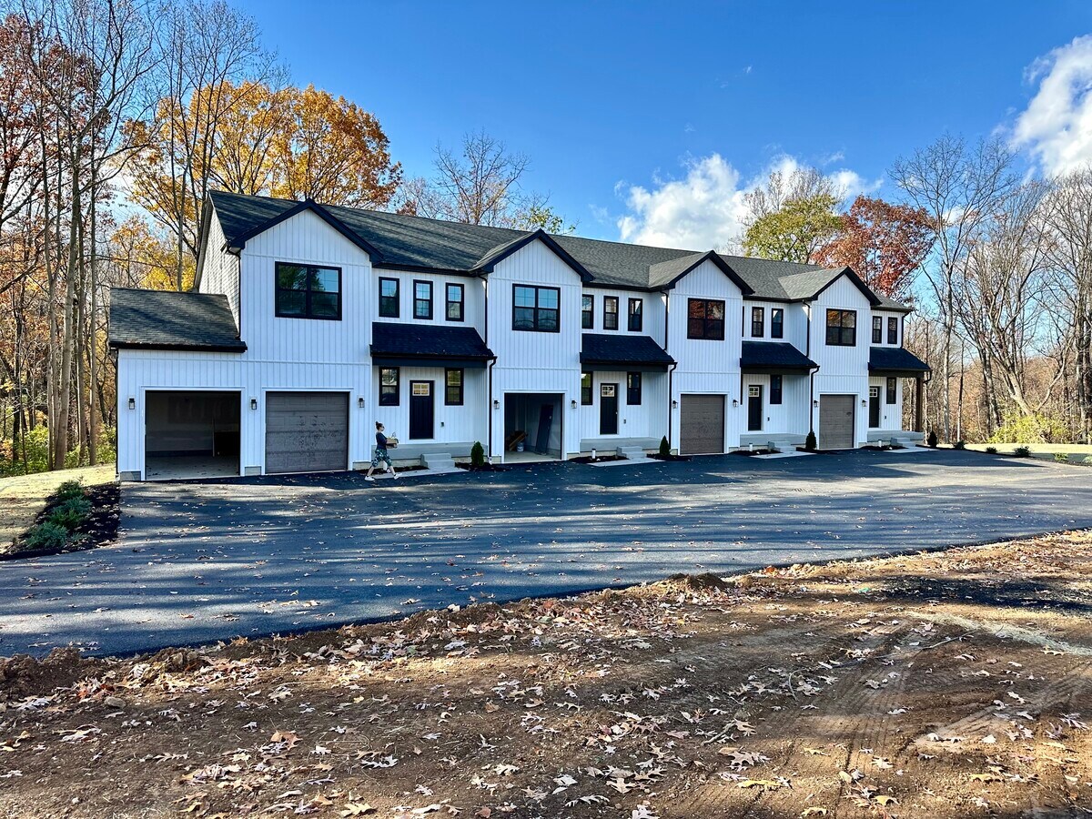 Photo - 1018 Trinity Rd