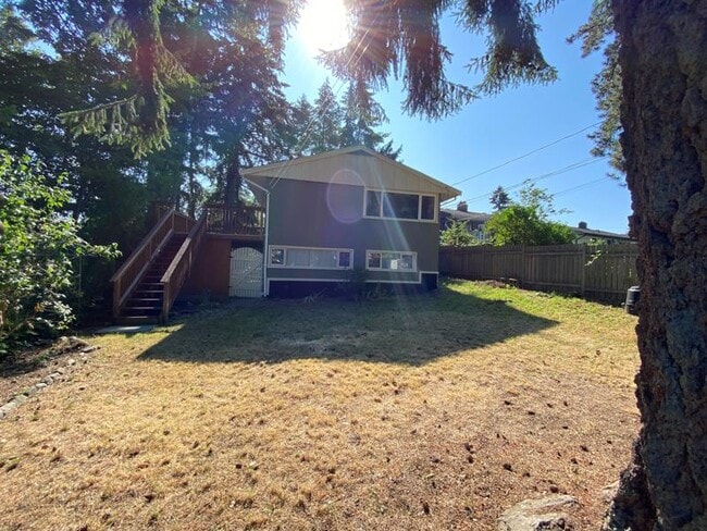 Photo - 751 Bowman Ave