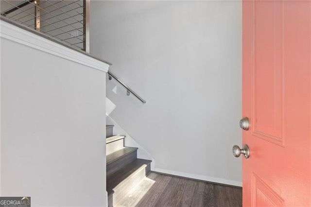 Building Photo - 1206 DeKalb Ave NE Unit 2