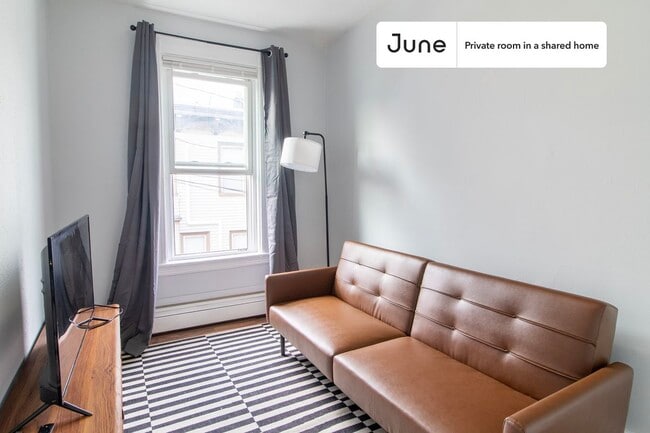 Photo - Room in Shared 3 bed/1 bath home Unit B