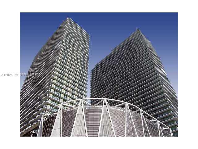 Building Photo - 79 SW 12th St Unit 2911-S