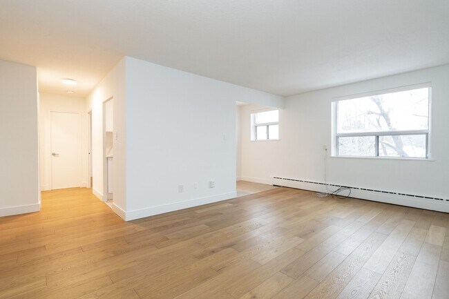 Photo - 1420 Kingston Rd Unit 303