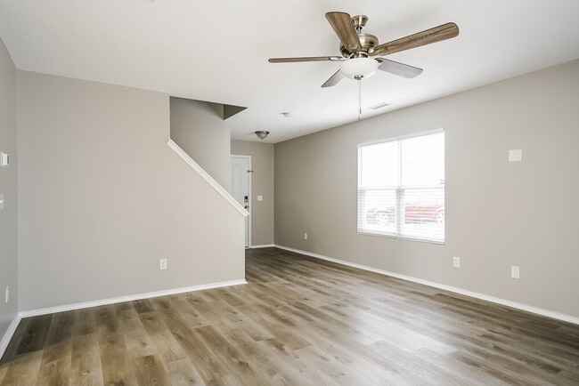 Photo - 1005 Naylor Rd