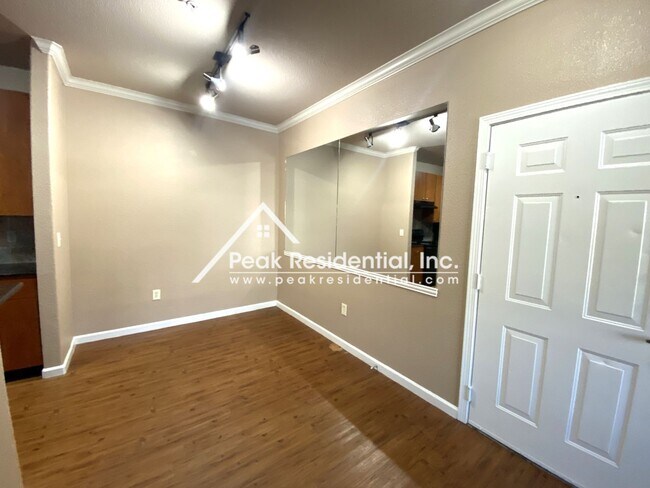 Photo - Bridgefield Condos - Wonderful Newer Antel...
