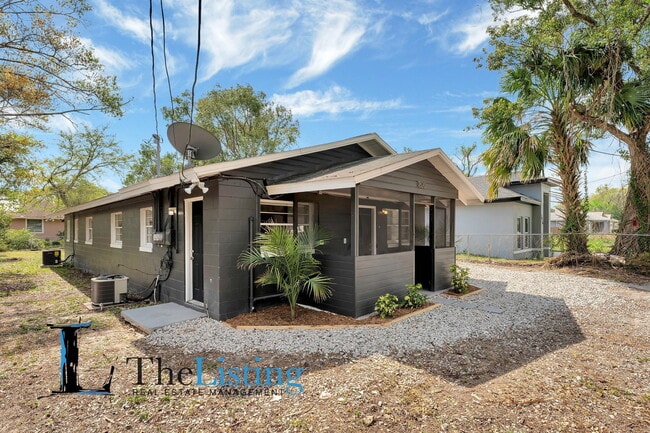 Photo - 1820 Rogers Ave