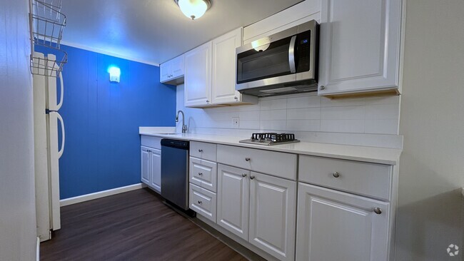 Building Photo - 208 N Dithridge St Unit 208-4 Rental