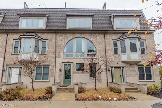 Photo - 29 Ashbourne Dr Condo