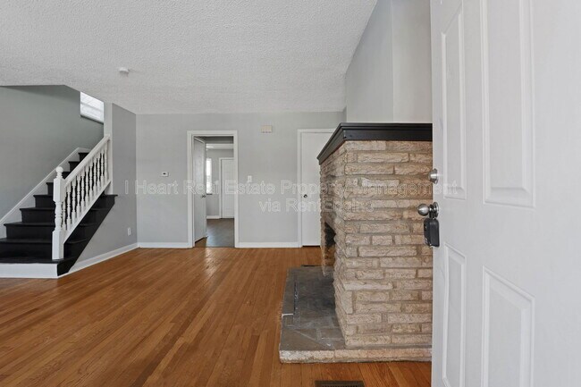 Photo - 338 S Chase Ave